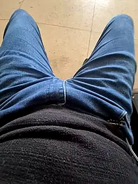 Snapshot of morenomedna2 chatting on September 25, 10:52 am morenomedna2 online show from September 25, 10:52 am