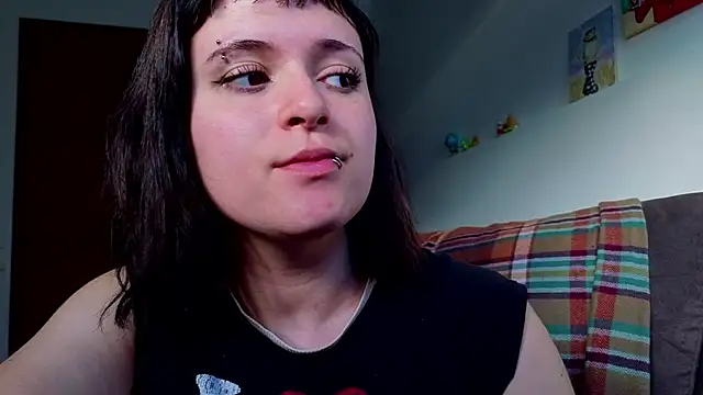 NEXT DOOR GIRL  online show from April 9, 10:37 pm