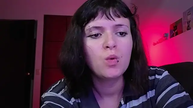 Snapshot of NEXT_DOOR_GIRL_ chatting on May 28, 10:51 pm NEXT DOOR GIRL online show from May 28, 10:51 pm