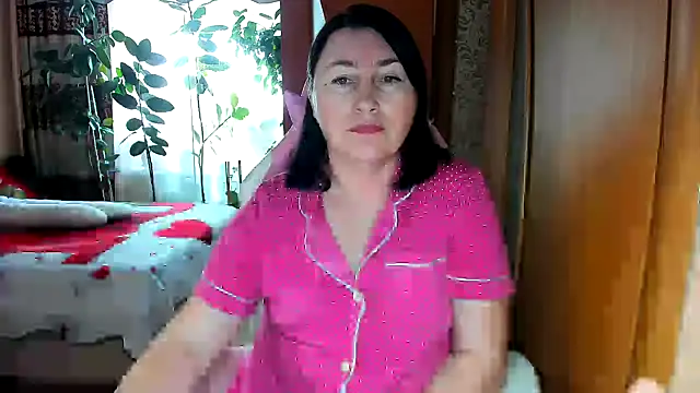 Snapshot of Tatyana51 chatting on May 12, 5:37 am Tatyana51 online show from May 12, 5:37 am