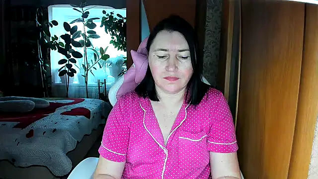 Snapshot of Tatyana51 chatting on May 18, 8:20 am Tatyana51 online show from May 18, 8:20 am
