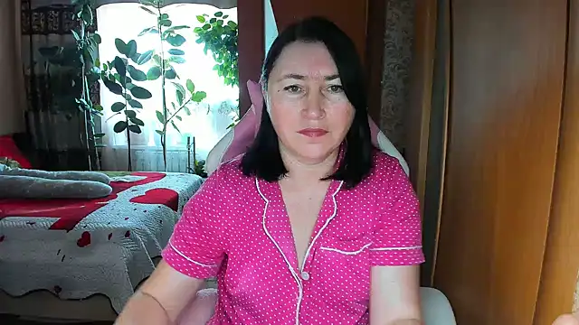 Snapshot of Tatyana51 chatting on June 5, 6:52 am Tatyana51 online show from June 5, 6:52 am