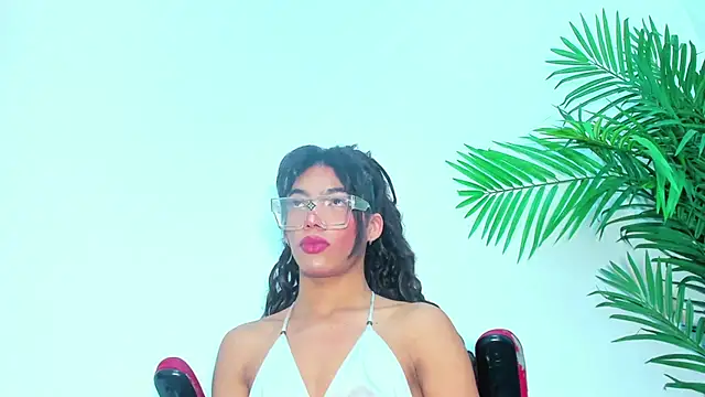 Briyit Doll online show from February 1, 9:00 am