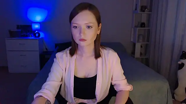 Snapshot of Allaria chatting on June 25, 5:06 pm Allaria online show from June 25, 5:06 pm
