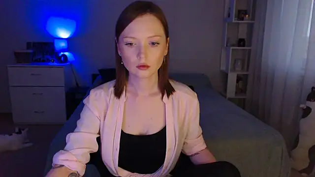 Snapshot of Allaria chatting on July 10, 5:15 pm Allaria online show from July 10, 5:15 pm