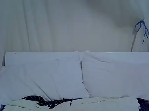 Snapshot of browndolly12 chatting on February 11, 3:06 pm browndolly12 online show from February 11, 3:06 pm