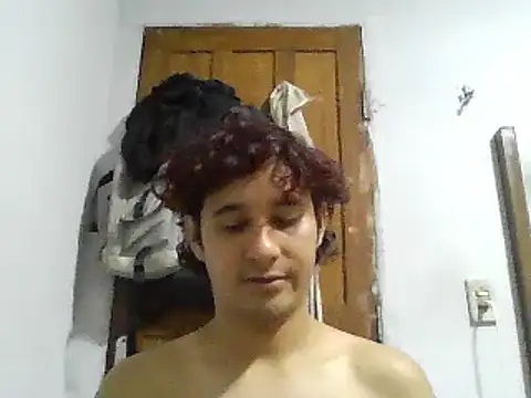 Snapshot of pedrodavid_ chatting on December 28, 5:57 pm pedrodavid  online show from December 28, 5:57 pm