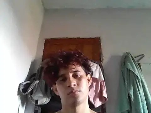 Snapshot of pedrodavid_ chatting on January 25, 8:21 pm pedrodavid  online show from January 25, 8:21 pm
