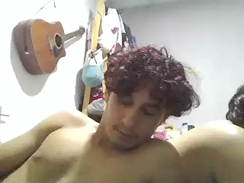 Snapshot of pedrodavid_ chatting on February 11, 4:44 am pedrodavid  online show from February 11, 4:44 am