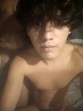 Snapshot of pedrodavid_ chatting on May 11, 12:38 am pedrodavid online show from May 11, 12:38 am