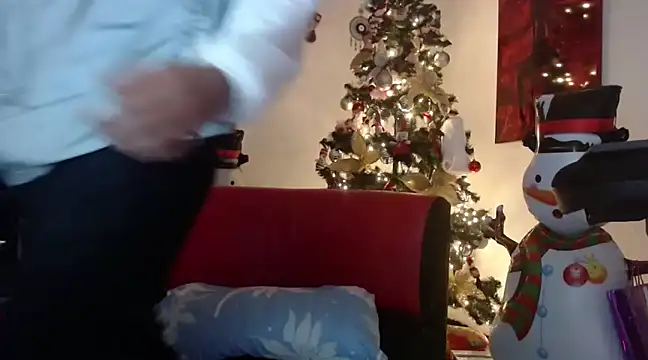 Snapshot of damiam_fiery chatting on December 6, 12:49 pm damiam fiery online show from December 6, 12:49 pm