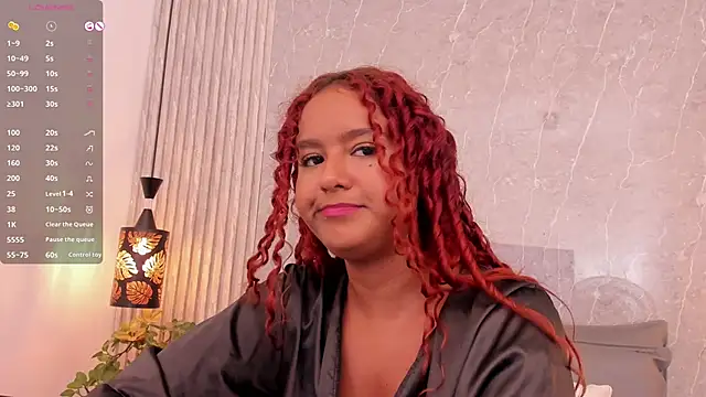 Snapshot of Sophiee_Velvet chatting on March 12, 6:00 pm Sophiee Velvet online show from March 12, 6:00 pm