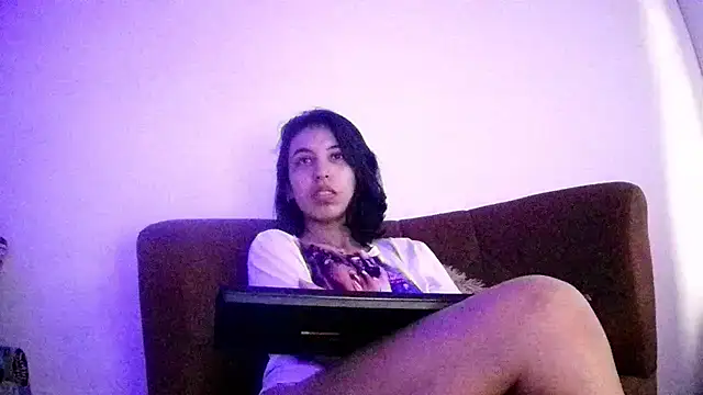 Snapshot of mina_smith1 chatting on April 19, 3:22 pm mina smith1 online show from April 19, 3:22 pm