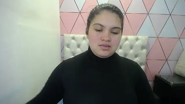 Snapshot of Marinasexxx chatting on July 24, 6:39 pm Marinasexxx online show from July 24, 6:39 pm