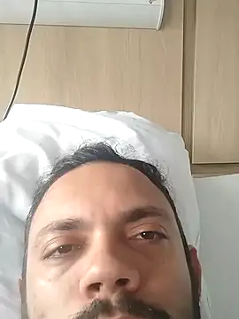 Snapshot of morenindarola chatting on January 4, 2:04 pm morenindarola online show from January 4, 2:04 pm