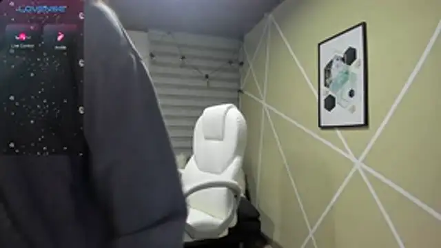 Enma  clark online show from February 9, 4:05 am