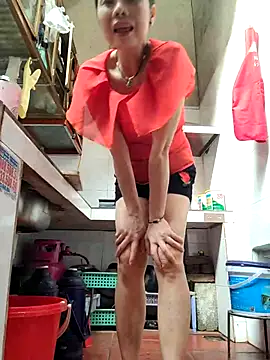 Tinease online show from October 17, 1:53 am