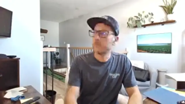 Snapshot of Bigdicktrav902 chatting on February 25, 2:37 pm Bigdicktrav902 online show from February 25, 2:37 pm