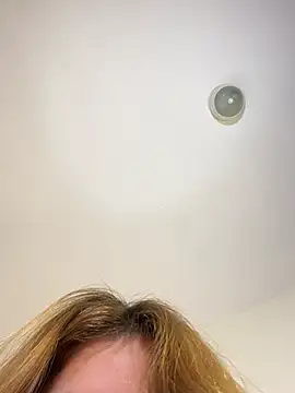 Snapshot of SweetJennaa chatting on June 14, 2:24 am SweetJennaa online show from June 14, 2:24 am