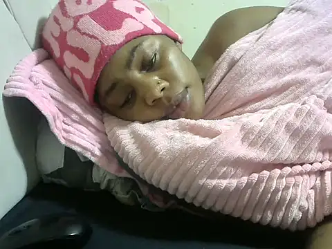 Snapshot of sweetgirlDora chatting on September 20, 10:44 pm sweetgirlDora online show from September 20, 10:44 pm