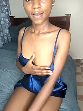 Snapshot of sweetgirlDora chatting on October 25, 12:51 am sweetgirlDora online show from October 25, 12:51 am