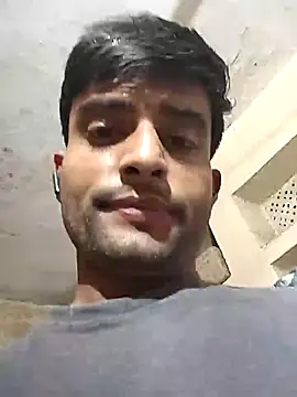 PRIYANHUxh online show from April 1, 3:42 pm