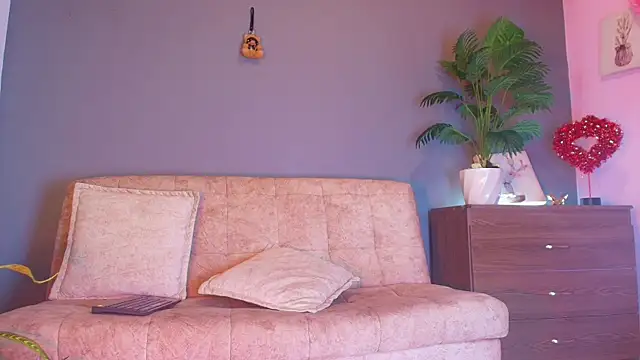 jade brunnette online show from April 17, 8:12 pm