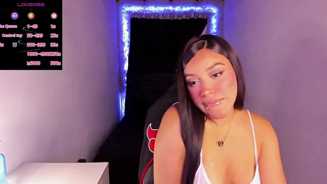 Snapshot of Mariana_Hasper_ chatting on December 20, 1:36 am Mariana Hasper  online show from December 20, 1:36 am