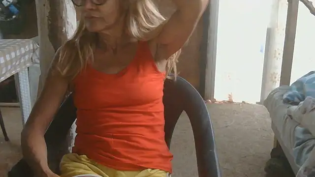 couplemilf2 online show from June 6, 7:07 pm