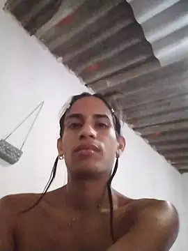 Snapshot of AlexaWarner chatting on November 3, 4:08 pm AlexaWarner online show from November 3, 4:08 pm