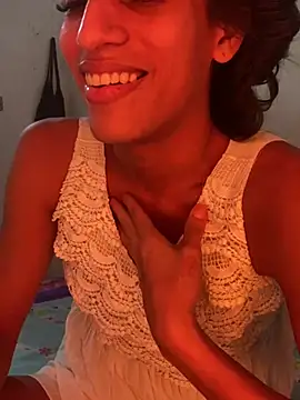 Snapshot of AlexaWarner chatting on July 24, 10:52 pm AlexaWarner online show from July 24, 10:52 pm