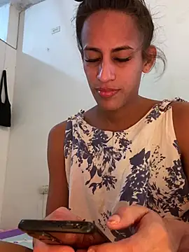 Snapshot of AlexaWarner chatting on July 26, 7:32 pm AlexaWarner online show from July 26, 7:32 pm