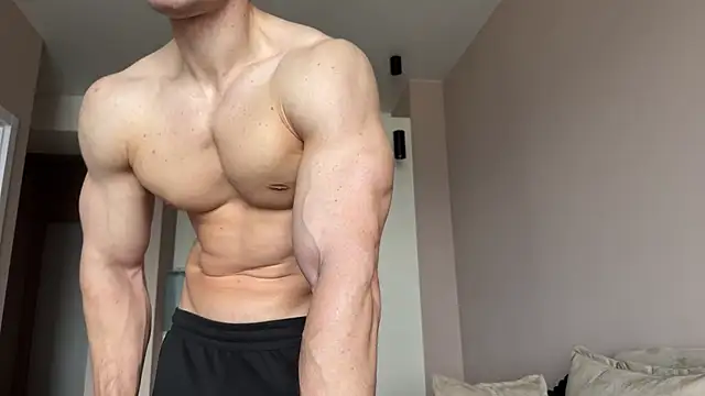 Snapshot of Andy_pecman chatting on June 18, 1:26 pm Andy pecman online show from June 18, 1:26 pm