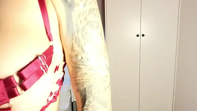 Kira mmr online show from April 4, 5:10 pm