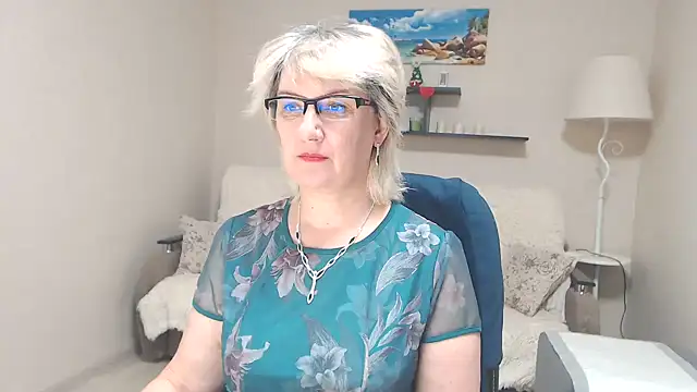 FleurMays online show from March 23, 4:27 am