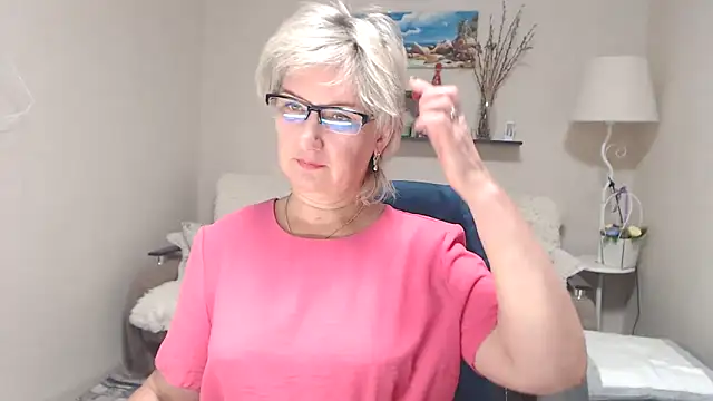 FleurMays online show from September 26, 2:04 am