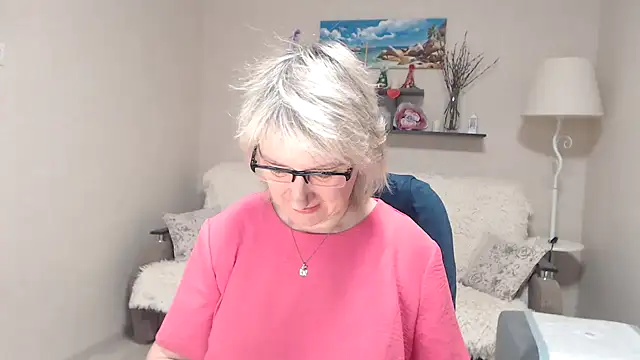 Snapshot of FleurMays chatting on April 26, 3:37 am FleurMays online show from April 26, 3:37 am