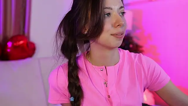 Goldy Grace  online show from February 9, 2:50 pm