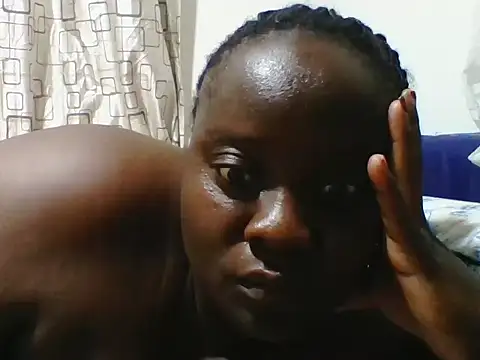 Snapshot of Hotwife8 chatting on October 19, 11:38 pm Hotwife8 online show from October 19, 11:38 pm