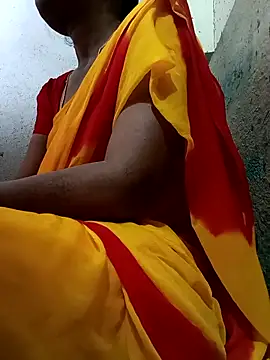 Snapshot of Gautami-telugu chatting on February 9, 8:33 am Gautami-telugu online show from February 9, 8:33 am