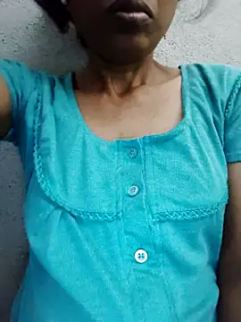 Snapshot of Gautami-telugu chatting on September 28, 9:09 pm Gautami-telugu online show from September 28, 9:09 pm