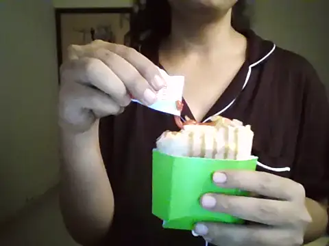 MakeMeCumAhh online show from April 4, 4:48 pm