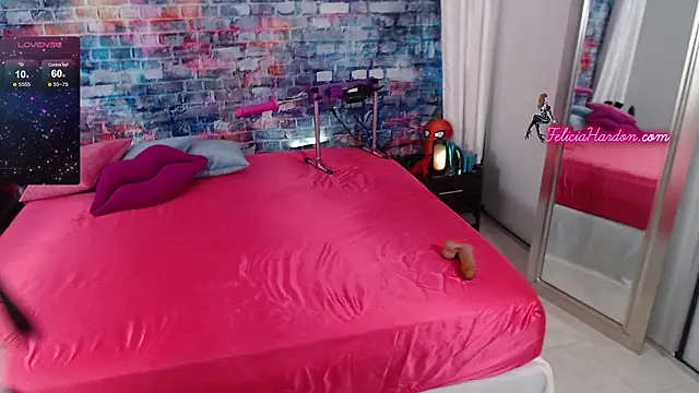 feliciahardon online show from March 25, 11:33 pm