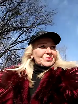 CassandraSandra44 online show from February 11, 10:31 am