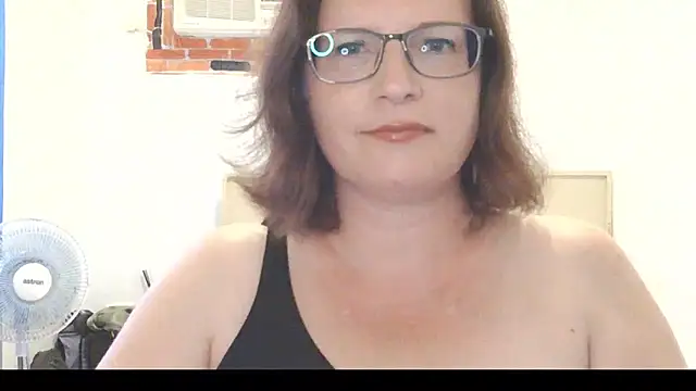 CrimsonMistress online show from March 4, 10:38 pm