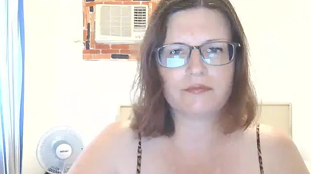 CrimsonMistress online show from April 19, 10:34 pm