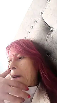 natashaanurak online show from December 20, 6:35 pm