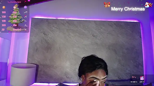 mia schwarz online show from December 15, 8:47 pm