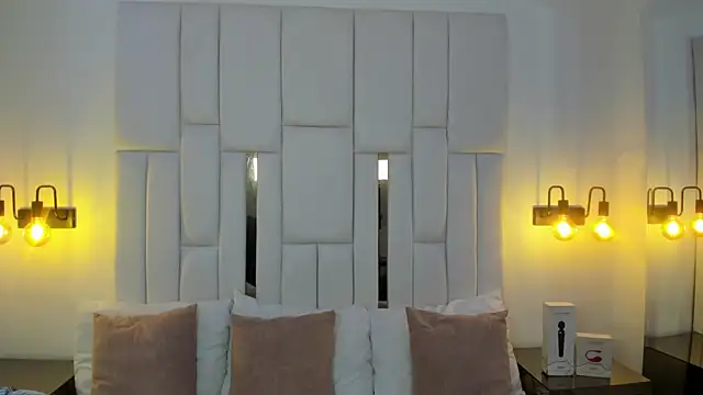 mia schwarz online show from September 10, 5:02 pm