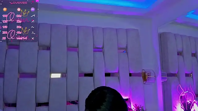 mia schwarz online show from March 11, 9:54 pm